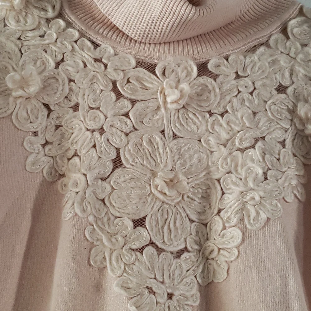 Sweater - Picture 2 of 3